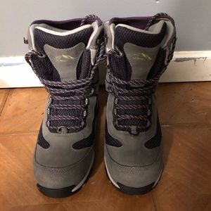 Women's 9.5 med width LL Bean snow boots - Wildcat Boot 4 Lace-Up